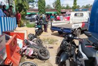 Truk Kontainer Gagal Menanjak Tabrak 7 Motor di Jembatan Kapuas II, 1 Anak Luka Luka.
