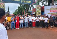 Polsek Parenggean Semarakkan HUT Bhayangkara ke-78 dengan Jalan Sehat Meriah!