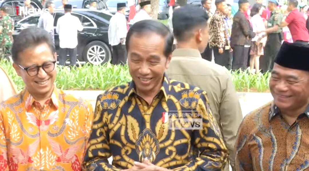 jokowi Soal Tudingan Jegal Anis :Saya Bukan Ketum, Apa Urusannya?