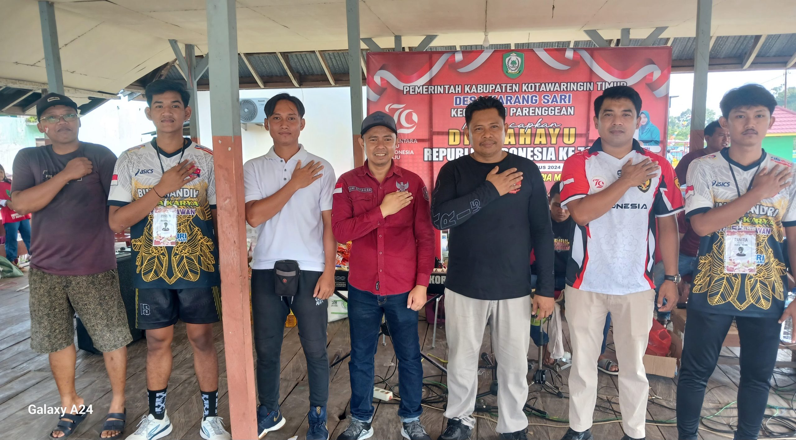 Meriah Gerak Jalan Sehat Bersama Masyarakat,Desa Karang Sari ,Kecamatan Parenggean