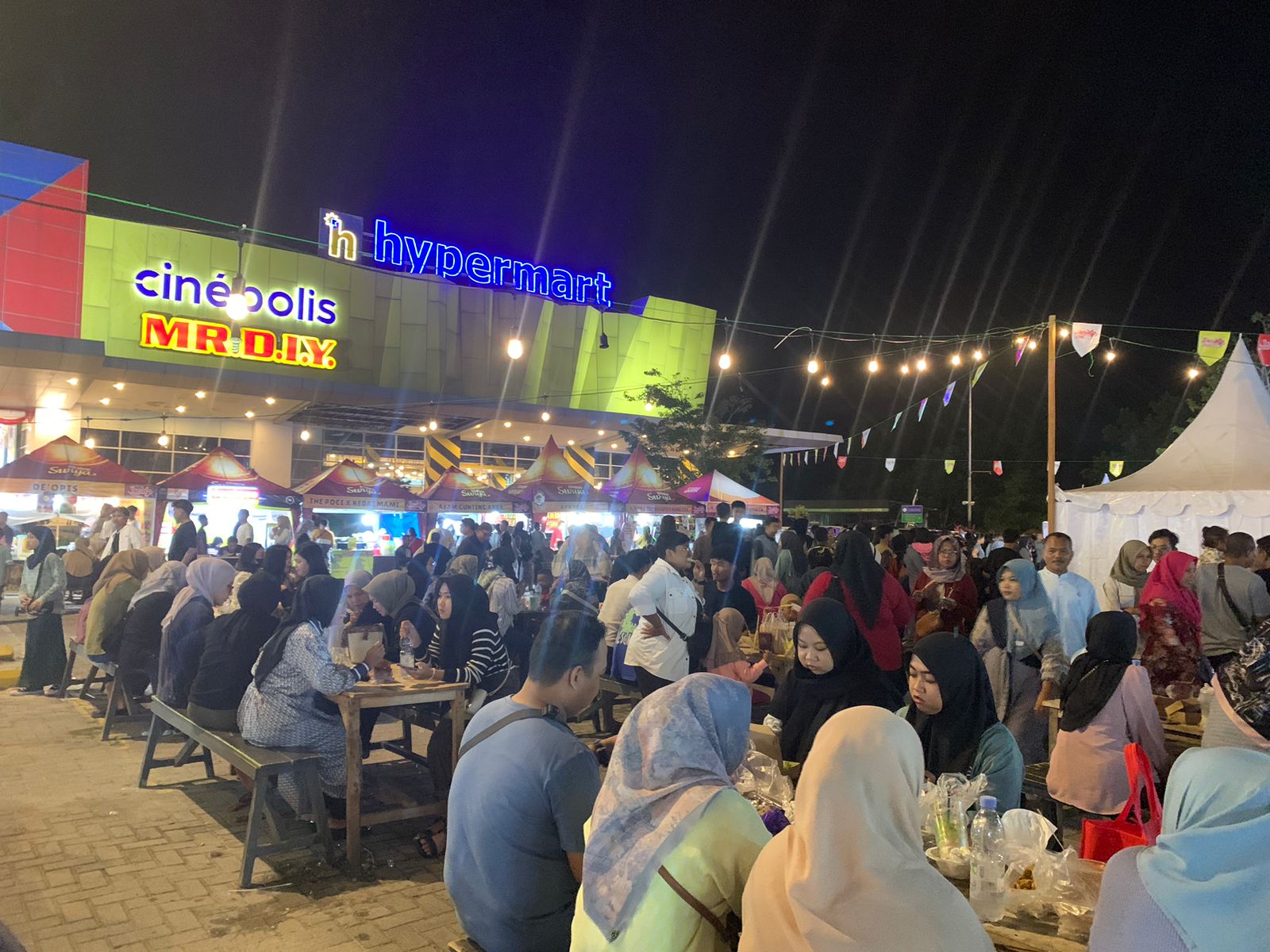 Kemeriahan Acara Society Fest Di Halaman Citimall Sampit.