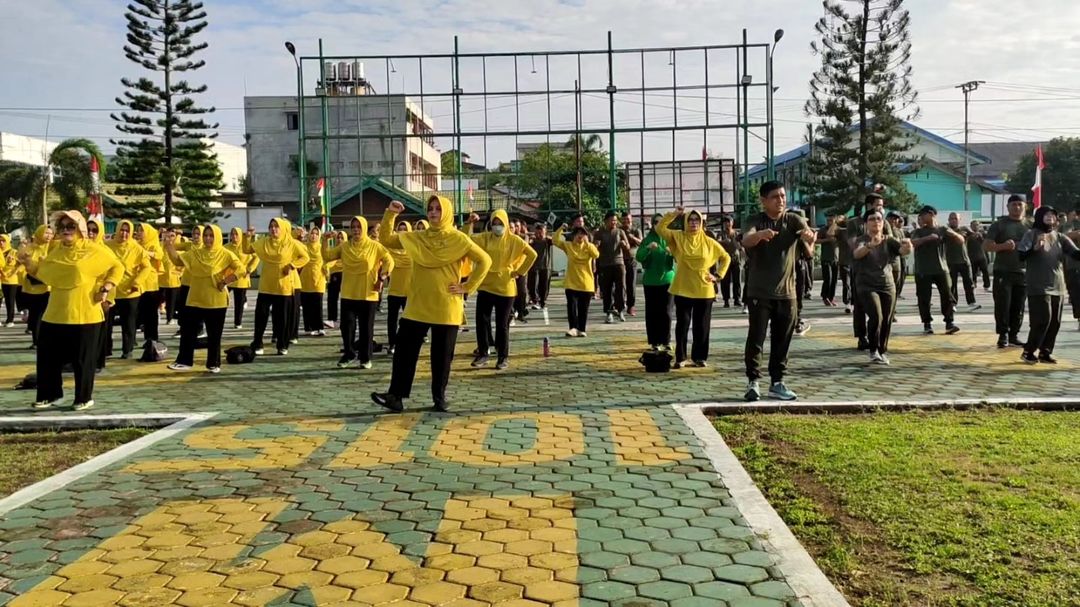 Tingkatkan Semangat Kebersamaan,Kodim 1015/Sampit Gelar Olahraga Bersama