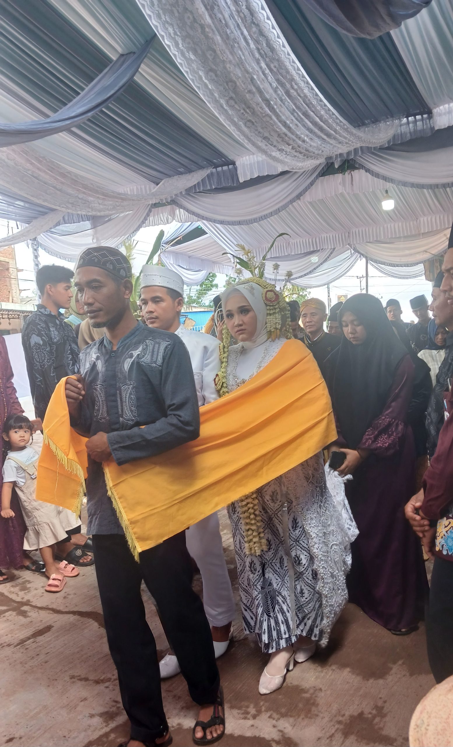 Pernikahan Indah & Galang,Memperkenalkan Adat Budaya Jawa di Parenggean