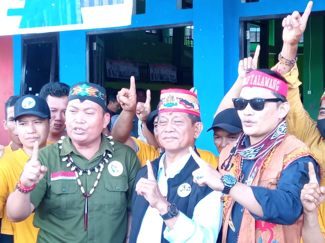 Tantara Lawung Adat Mandau Telawang Siap Dukungan Pasangan Willy-Habib di Pilgub Kalteng 2024.