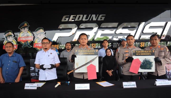 Kurir J&T di Bekasi Dianiaya Pelanggan Akibat COD