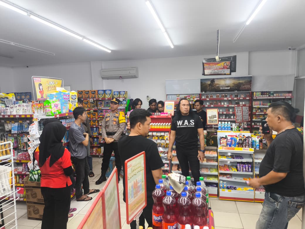 Bersenjata Celurit, Dua Pelaku Gasak Uang dan Rokok di Alfamart Palangka Raya