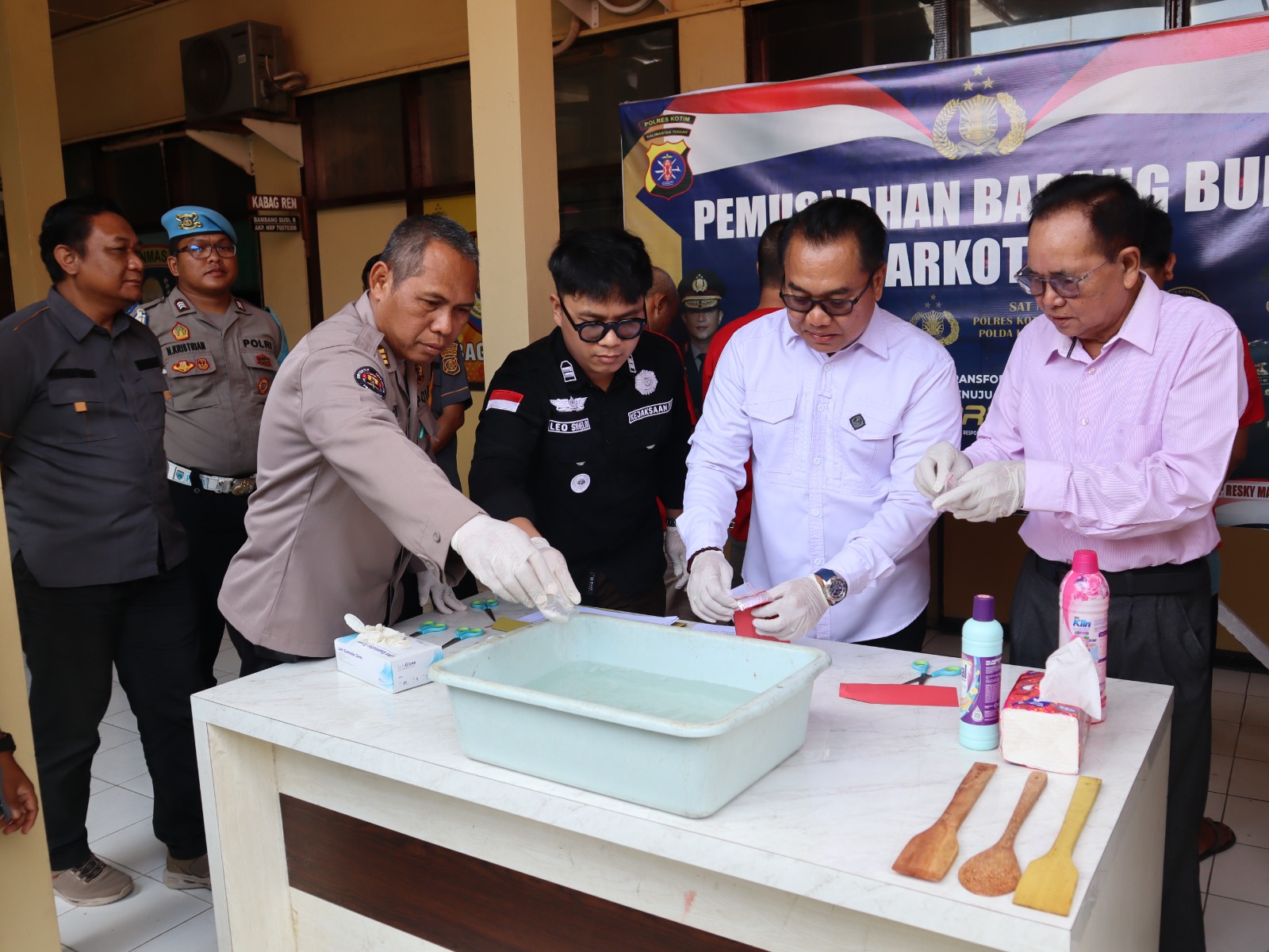Tak Beri Ruang Pengedar, Tiga Kasus Terungkap, Ratusan Gram Sabu Dimusnahkan Polres Kotim
