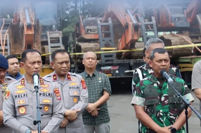 TNI-Polri Bongkar Sindikat Tambang, Sita Puluhan Eskavator dan Ratusan Mesin Giling Emas