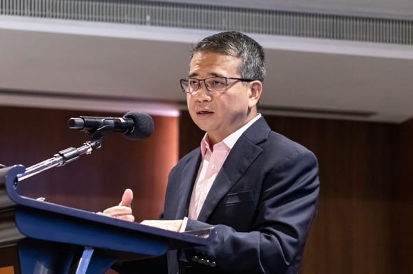 Menteri Hukum Singapura: Pengacara yang Menguasai AI Akan Unggul di Masa Depan