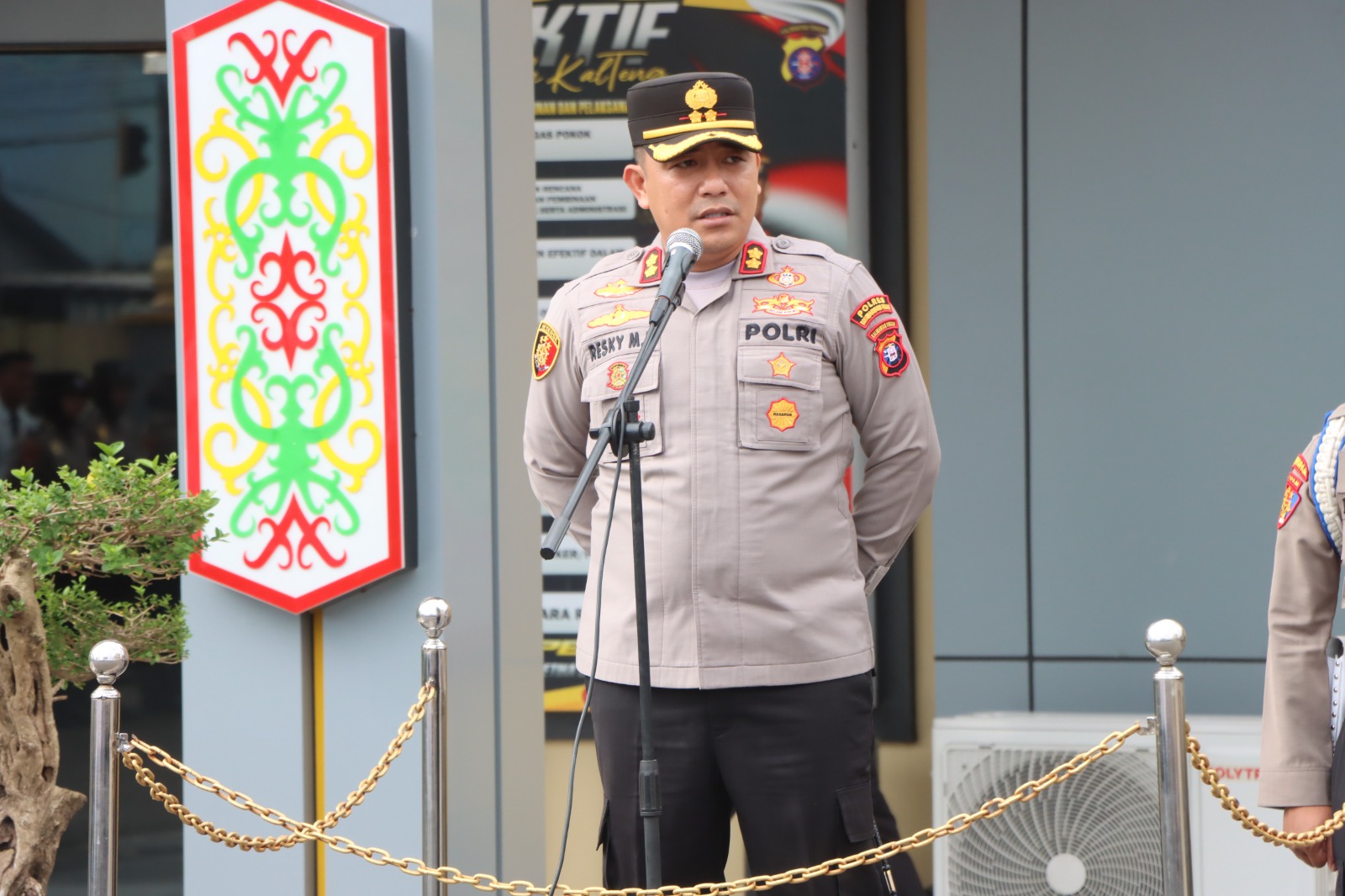 Kapolres Kotim Tekankan Kewaspadaan dan Pelayanan Prima dalam Apel Pagi Personel