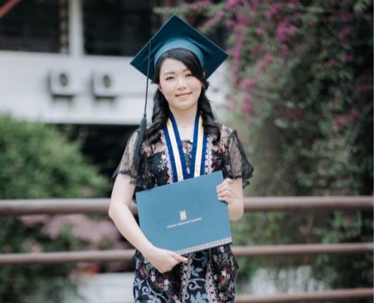 Angel, Wisudawan Termuda ITB yang Lulus di Usia 20 Tahun