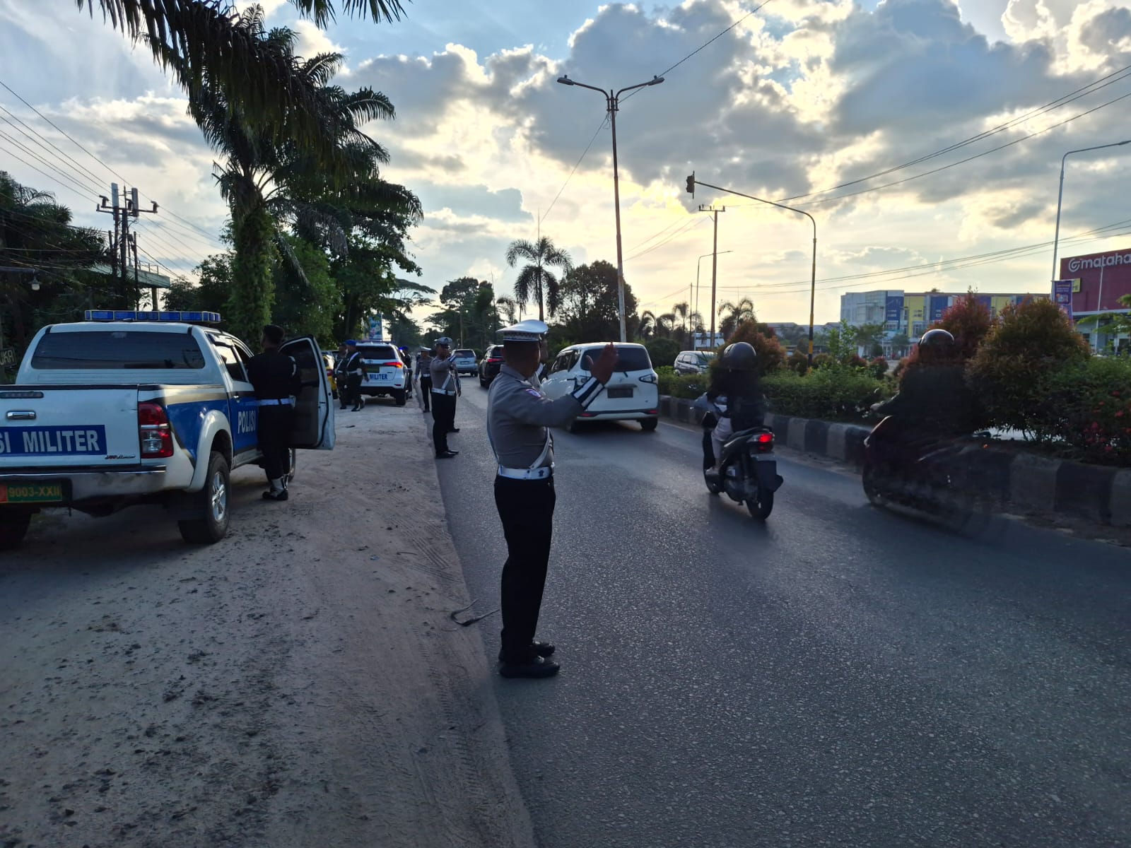 Satlantas Polres Kotim Kawal Ketat Rombongan Pangkogabwilhan I Pastikan Jalur Aman dan Lancar