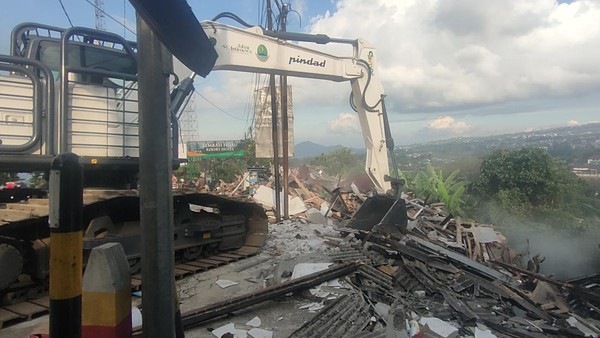 Puluhan Kios di Puncak Cianjur Dibongkar, KDM Turun Tangan